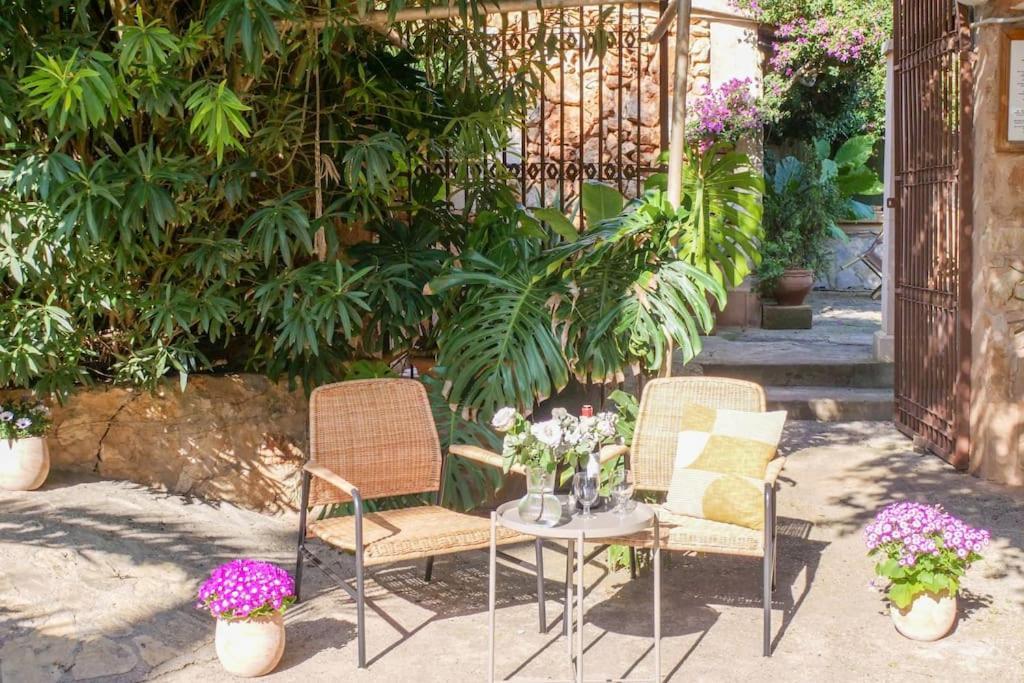 Llorenc 1, Entspannung Pur,stilvoll,ruhig,xxl Pool Appartement *